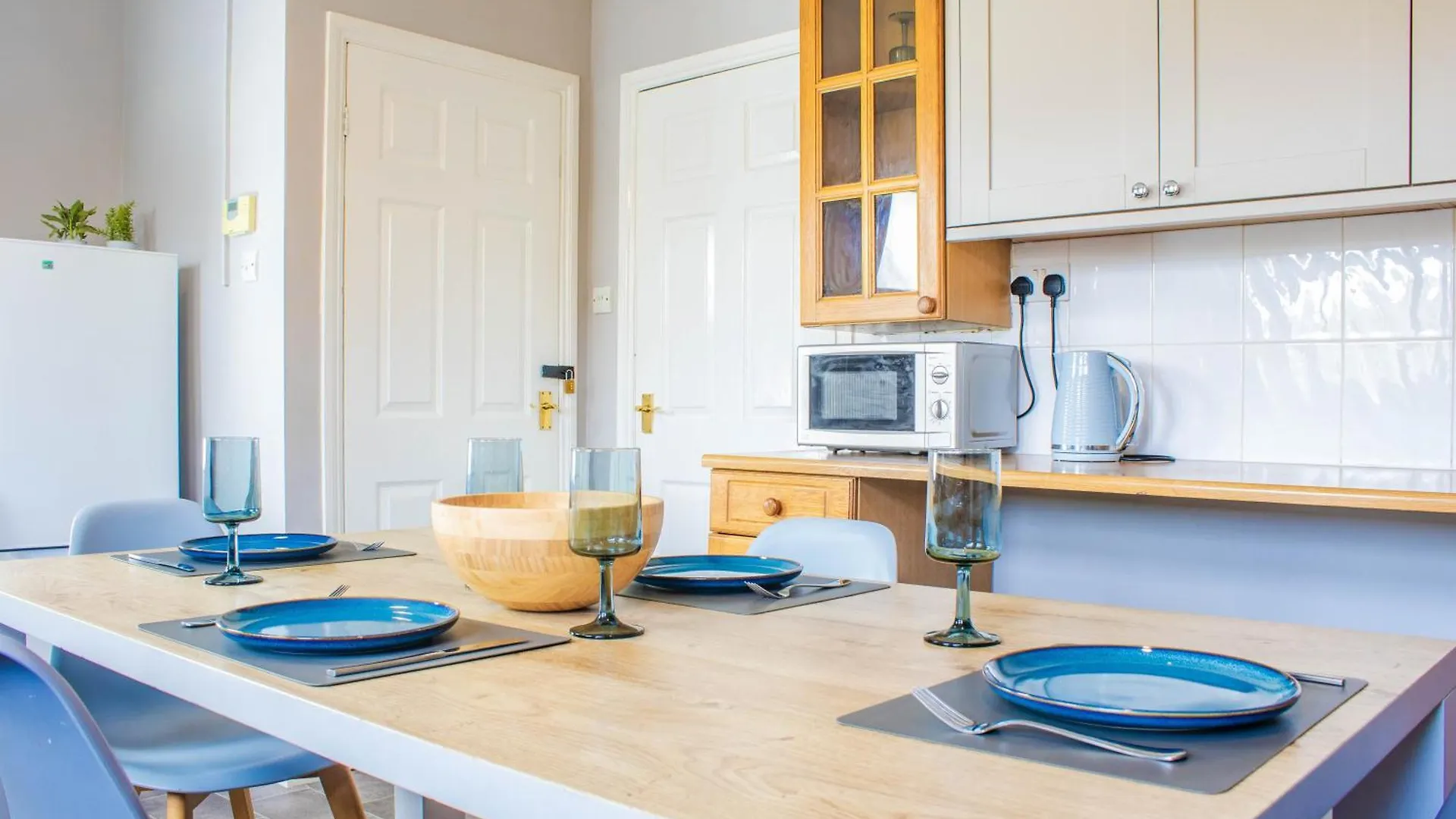 Dom wakacyjny 3 Bed House - Free Parking - 10 Minutes To City Centre - Perfect For Families, Contractors And Relocators York Wielka Brytania